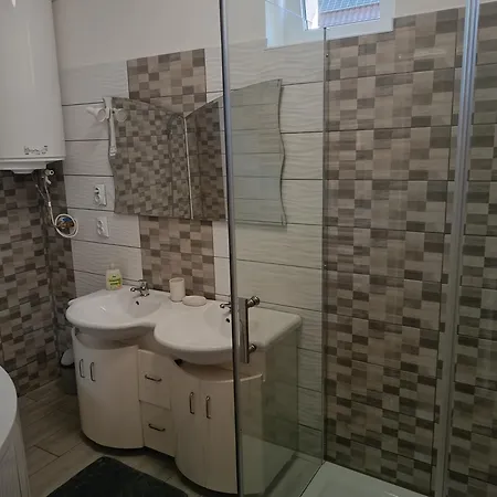 Feriehus Ecowood Family Ostoros