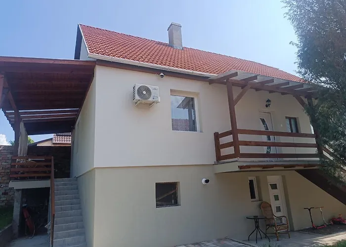 Feriehus Ecowood Family Ostoros